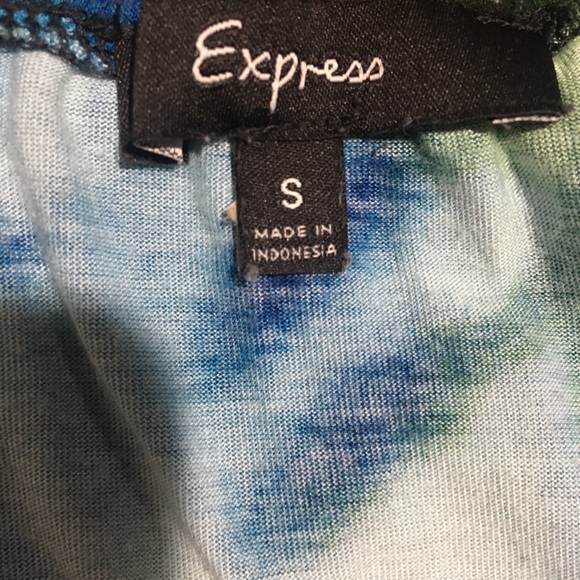 Express Tunic with Flutter Sleeves Size Small - Picture 8 of 8